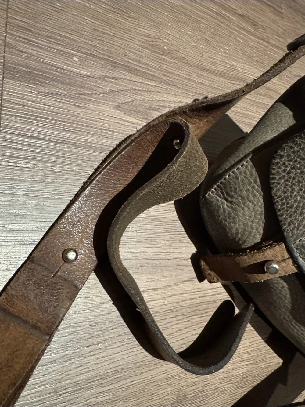 M0851 crossbody leather bag - Picture 4 of 9